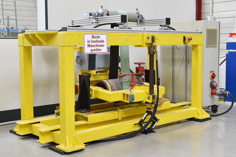 Prüfung der angetriebenen Tragrollen durch IPH